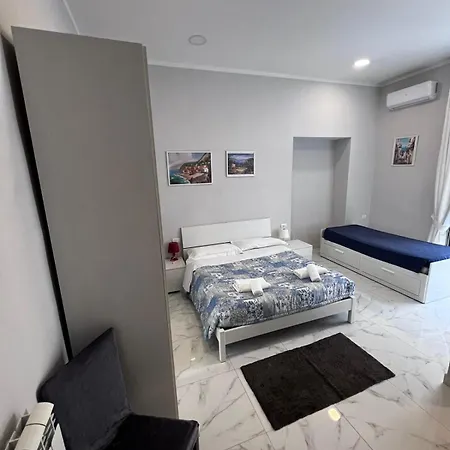 Bed and Breakfast San Gennaro In Porta à Naples Extérieur photo